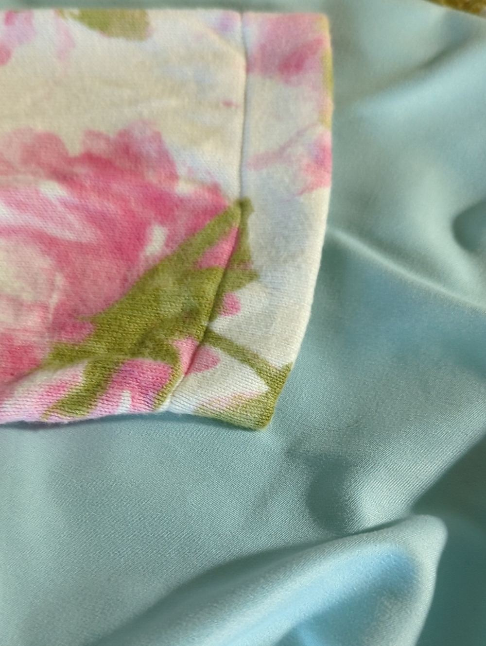 Pink Flowered Sweater - Picture 6 of 7